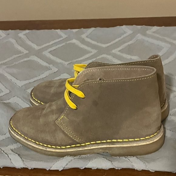 Ci Factory Chukka Boots Sz  5 - 5 1/2(36) - Picture 7 of 13